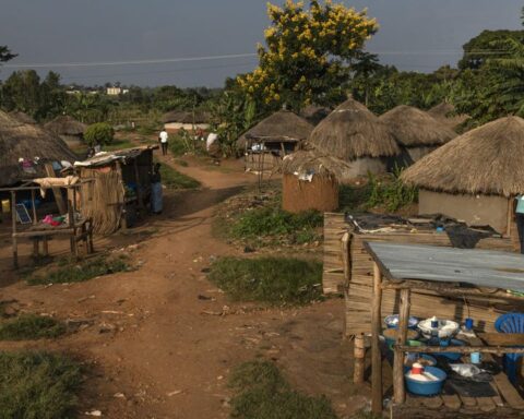 Kabinet start proef met opvang van asylumzoekers in Uganda