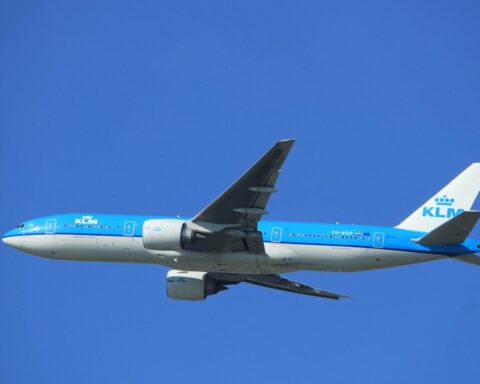 KLM-vlucht naar Aalborg omgeleid vanwege drones in Deens luchtruim