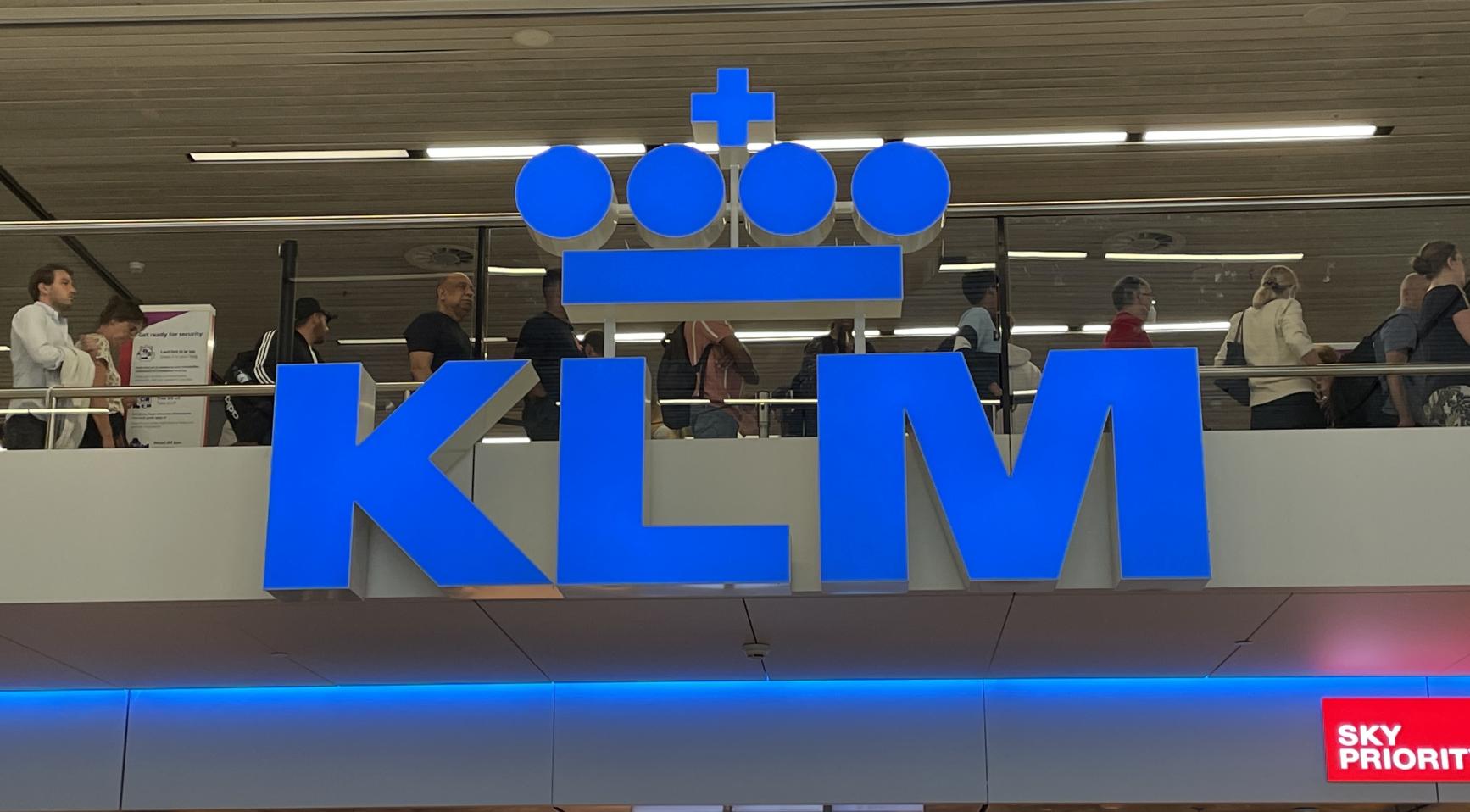 KLM vraagt voorlopige voorziening tegen vakbonden vanwege staking grondpersoneel Schiphol