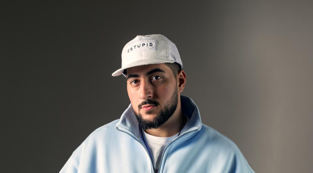 Neema Naz presenteert tour "My Estupid Life" in Amsterdam op 26 september