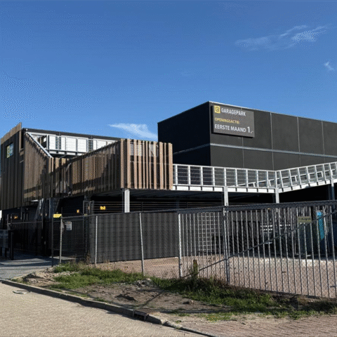 Nieuwe meerlaags opslagcentrum met rijbanen geopend in Nieuwegein