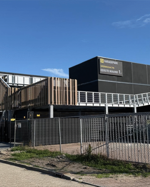 Nieuwe meerlaags opslagcentrum met rijbanen geopend in Nieuwegein