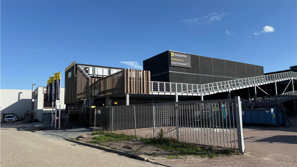 Nieuwe meerlaags opslagcentrum met rijbanen geopend in Nieuwegein