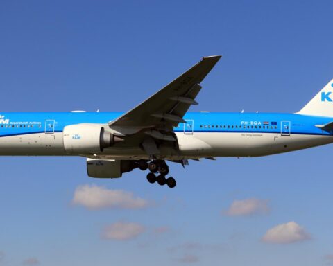 Nieuwe stakingen van KLM-grondpersoneel aangekondigd op Schiphol op 24 september en 1 oktober