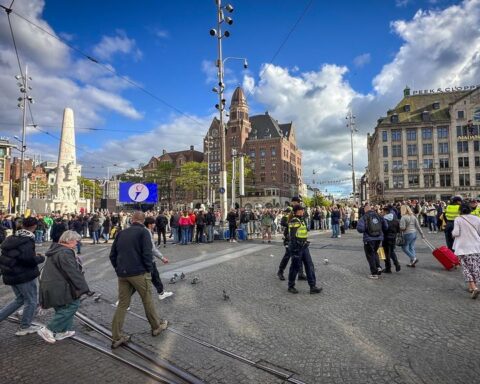 Noordelijk deel van Amsterdamse Burgwallen Oude Zijde aangewezen als veiligheidsrisicogebied vanwege wapengeweld