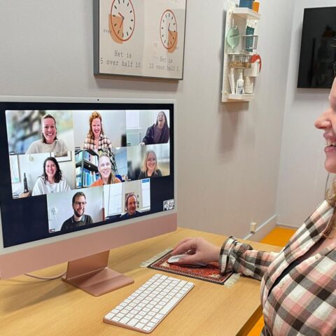 Online Nederlandse lessen met NedLes helpen studenten vriendschappen en vloeiendheid te vinden
