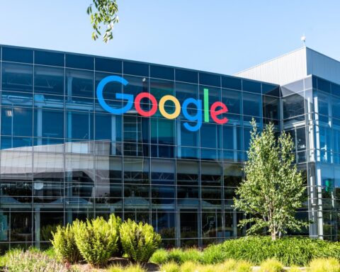 Oplichters chanteren Nederlandse bedrijven met valse Google-recensies