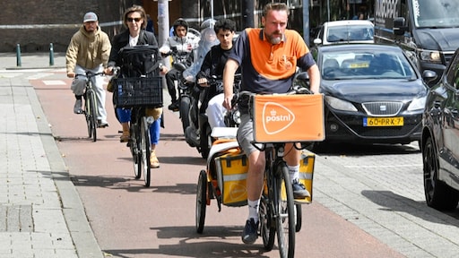 PostNL wil landelijke verplichting voor postbezorging afschaffen, minister wijst voorstel af