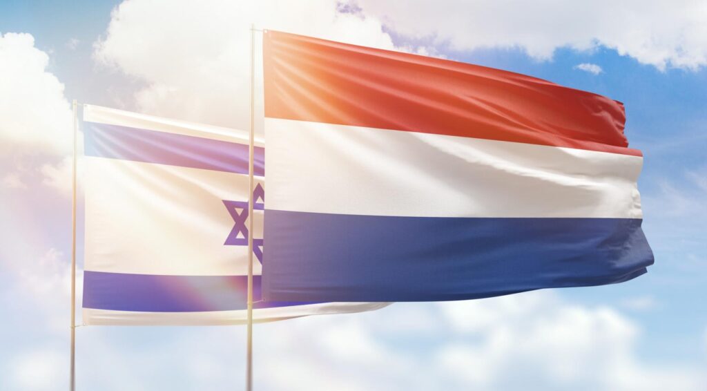 Pro-Palestijnse demonstranten blokkeren stadion in Rotterdam voor honkbalwedstrijd Israël - Frankrijk
