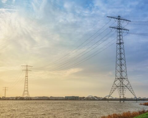 Productie van elektriciteit in Nederland stijgt met 7% in eerste helft van 2025