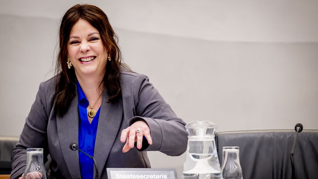 Staatssecretaris Palmen blijft aan voor afwikkeling toeslagenschandaal