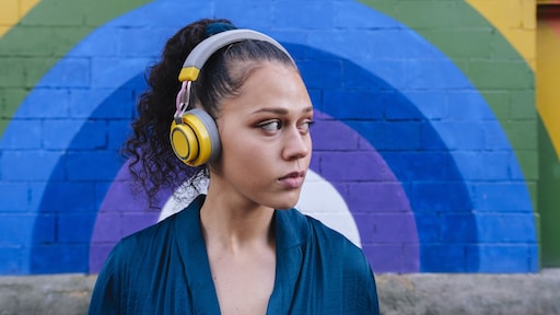 Streamingdienst Deezer kampt met toename van door AI gemaakte nep-muziek