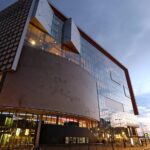 Tivoli запрещает очки с камерой после инцидента с мужчиной, снимающим женщин в ванной