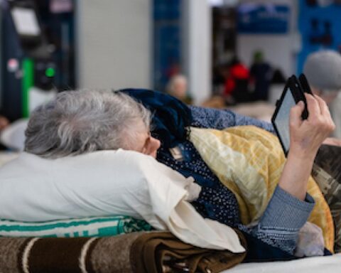 Ukrainse vluchtelingen in Nederland zonder onderdak, meldt Rode Kruis