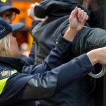 Vechtpartij met 40 betrokkenen in restaurant in Den Haag; agent gewond, drie arrestaties