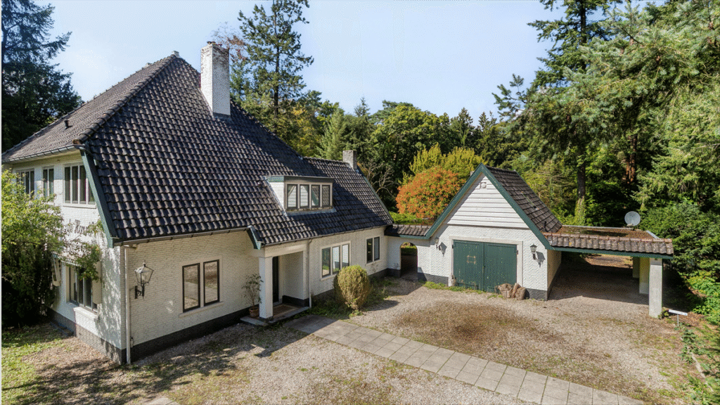 Villa van gevluchte Rus in Amersfoort te koop op veiling na faillissement stichting Ninel