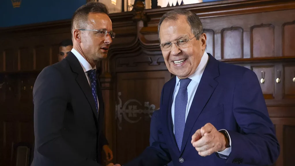 Hongaarse minister Szijjarto reist opnieuw naar Moskou voor energieforum