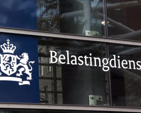 Aantal Nederlandse huishoudens met schulden door terugbetaling van uitkeringen is sinds de pandemie verdrievoudigd