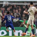 Ajax lijdt zware 5-1 nederlaag tegen Chelsea in de UEFA Champions League
