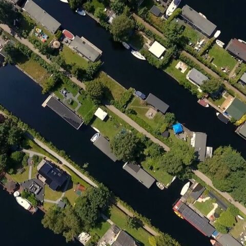 Bestemmingsplan voor illegale huisjes in Vinkeveense Plassen blijft in stand