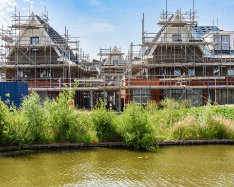 Bouwsector in Europa herstelt dankzij woningtekort en infrastructuurinvesteringen in Nederland