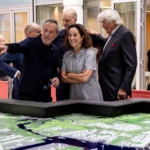 Burgemeester Halsema presenteert 3D-model van Amsterdam ter gelegenheid van 750-jarig bestaan
