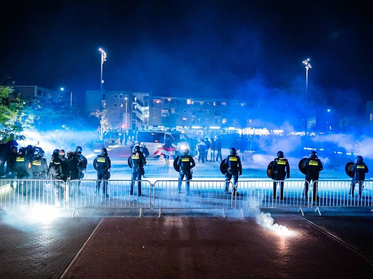 Celstraffen tot drie maanden voor geweld bij azc-protest in Doetinchem