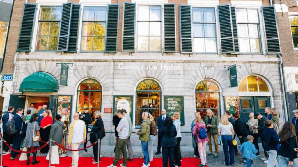 Conscious Hotels opent hotel in historisch Tivoli in Utrecht met grootse ceremonie