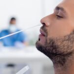 Gezondheidsautoriteiten roepen tot voorzichtigheid als nieuwe COVID-19-variant zich verspreidt in Nederland