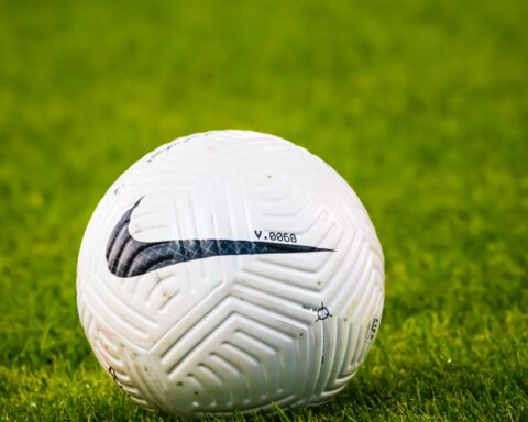 Go Ahead Eagles verrassen met zege in Griekenland; FC Utrecht verliest van SK Brann