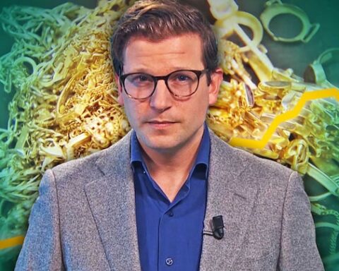 Goudprijs stijgt, mogelijkheid om oude ketting te verkopen