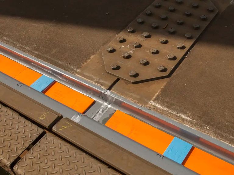 Hinder door kapotte spoor tussen Rotterdam en Den Haag blijft de komende dagen aanhouden