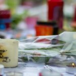 Honderden mensen nemen deel aan stille mars in Terneuzen ter nagedachtenis aan moeder en dochter