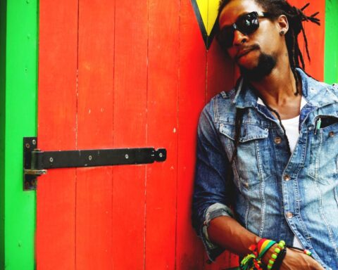 Jah Cure krijgt langere gevangenisstraf voor steekpartij in Amsterdam