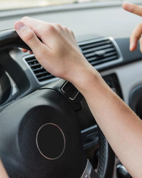 Lelystadse rijinstructeur twee jaar geschorst na aanranding van 17-jarig studente