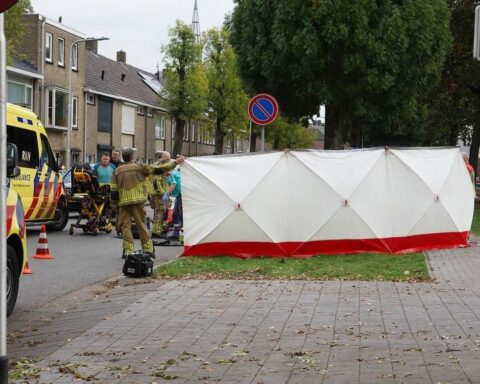 Meisje van 10 jaar overleden na aanrijding met auto in Tilburg