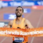 Nederlandse hardlopers winnen nationale marathontitels terwijl Keniaan nieuw record in Amsterdam vestigt