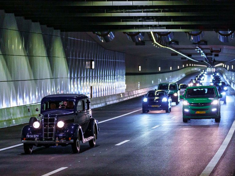 Nieuwe A16 geopend na zes jaar construction bij Rotterdam, eerste energieneutrale snelweg ter wereld