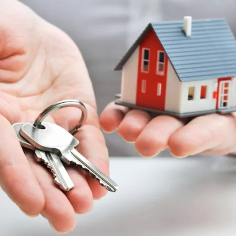 Nieuwe woningen zullen prijzen op korte termijn niet verlagen, waarschuwt ABN Amro