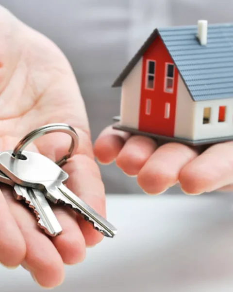 Nieuwe woningen zullen prijzen op korte termijn niet verlagen, waarschuwt ABN Amro
