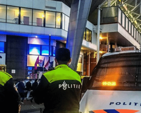 Ongeveer 180 Napoli-fans gearresteerd in het centrum van Eindhoven voor Champions League-wedstrijd