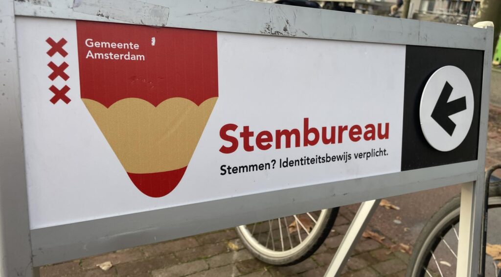 Peiling: Lichte daling voor PVV na opschorting verkiezingscampagne Wilders vanwege terreurdreiging