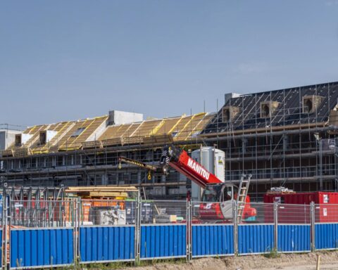 Plannen voor 500.000 woningen in gevaar door stikstof- en netwerklimieten