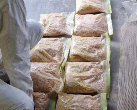 Politie in Uithoorn vangt 35.000 xtc-pillen en kilo's MDMA, twee aanhoudingen