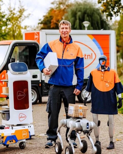 PostNL test robots en humanoïde robots ter ondersteuning van bezorgers
