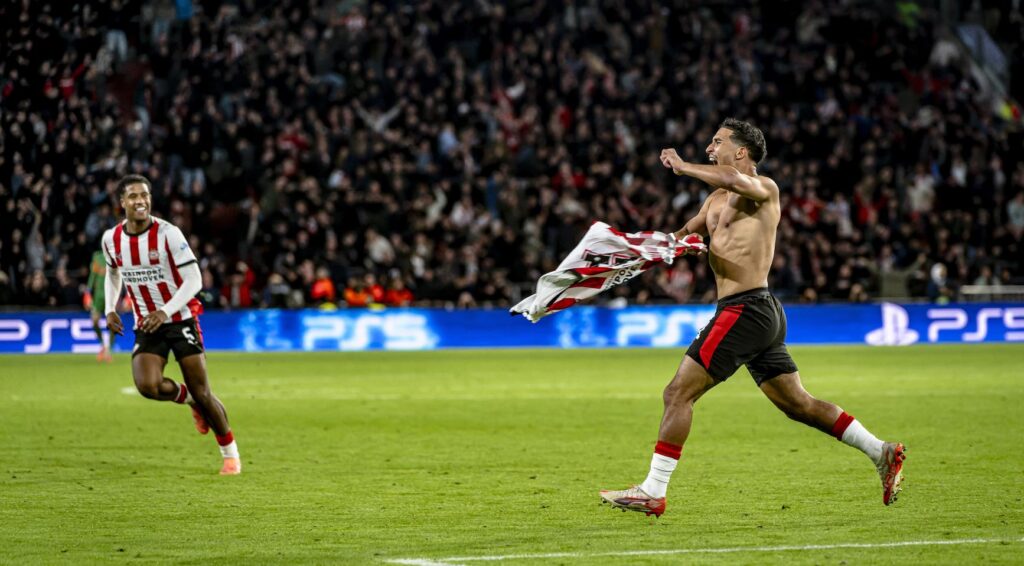 PSV maakt indruk met 6-2 overwinning op Napoli in de UEFA Champions League