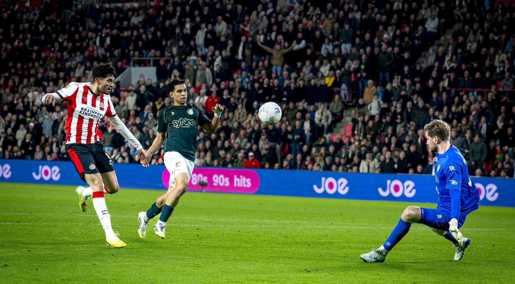 PSV overtuigt met vrij vloeiend voetbal in 5-2 overwinning op Fortuna Sittard