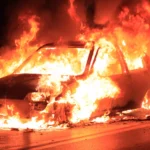 Range Rover set on fire outside Den Bosch supermarket after bomb discovery