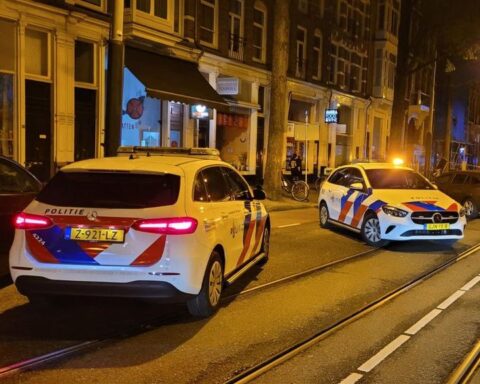 Rechter laat twee Amsterdamse filialen van De Pizzabakkers opnieuw openstellen na sluiting