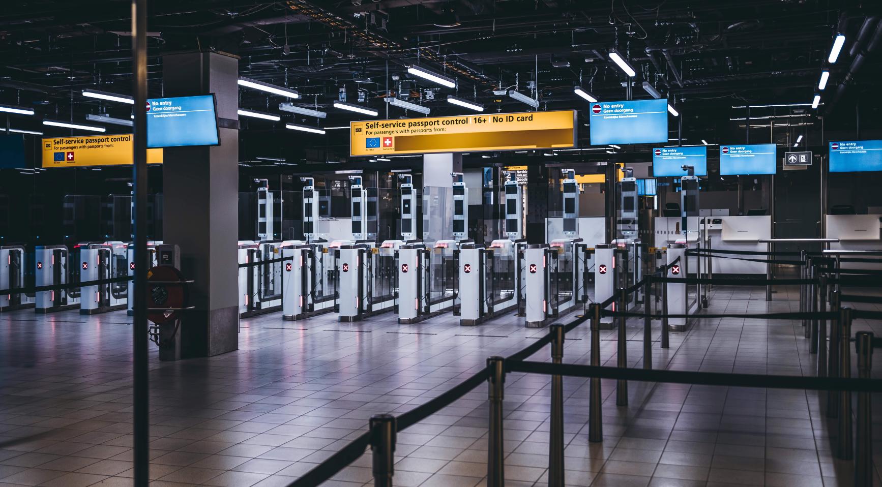 Schiphol voegt 200 medewerkers toe voor soepele invoering nieuw EU in- en uitstapsysteem